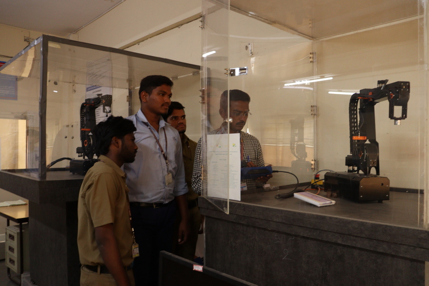 Applied Robotics Lab